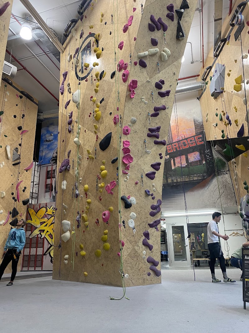 Brooklyn Boulders Queensbridge 1